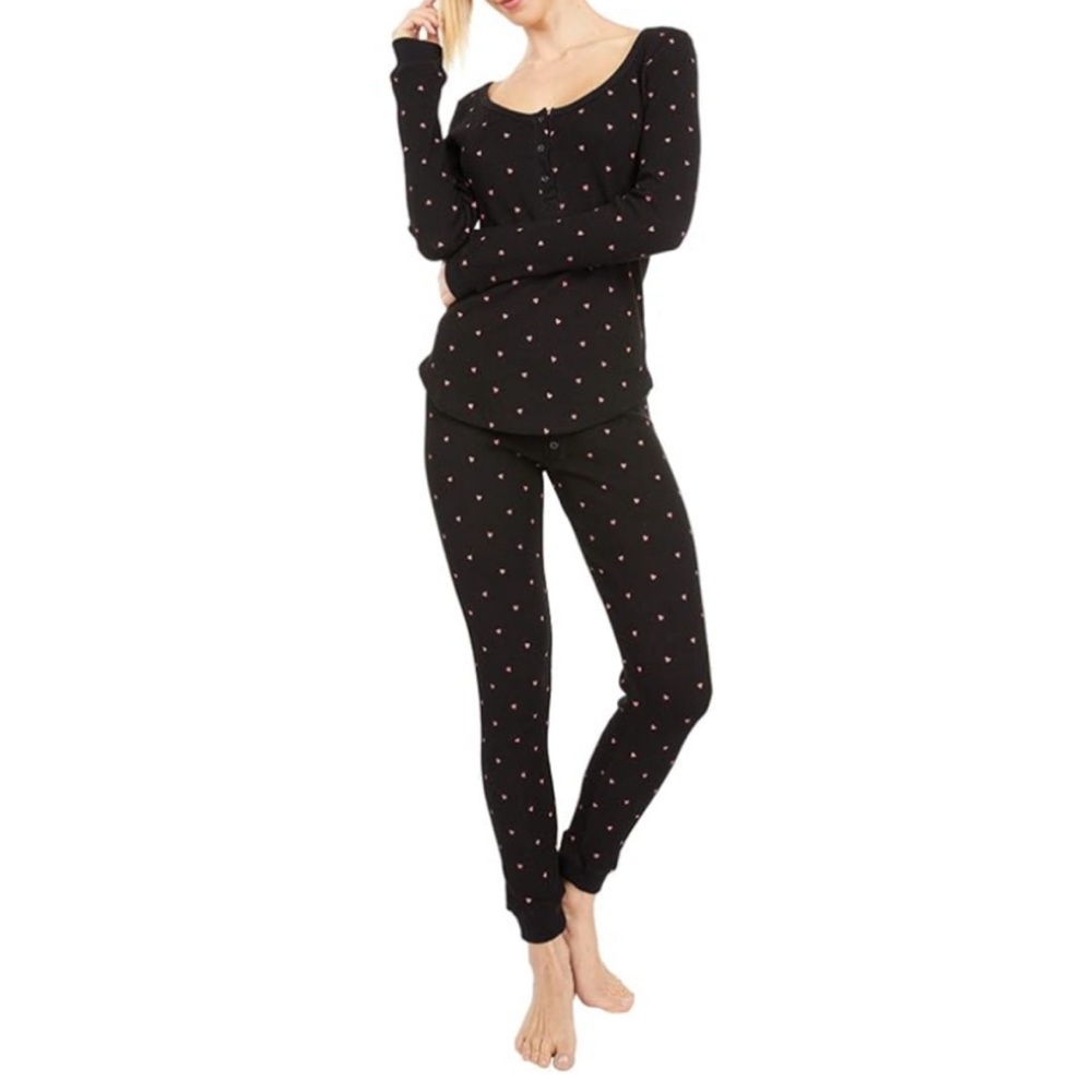 NWT- PLUSH Revolve Black Thermal Heart Pajama + Scrunchie Set